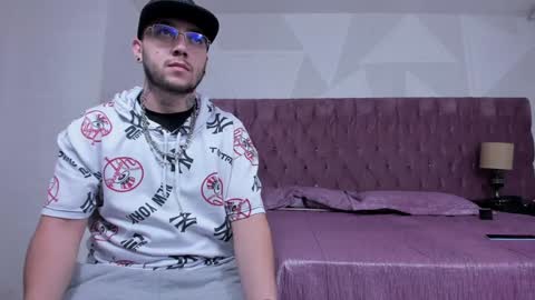 Snapshot of brian_chiki chatting on 12-23-24, 12:14 Brian Chiki online show from 12-23-24, 12:14