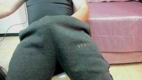 Snapshot of brian_chiki chatting on 01-29-25, 12:54 Brian Chiki online show from 01-29-25, 12:54