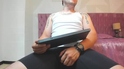 Snapshot of brian_chiki chatting on 02-05-25, 01:15 Brian Chiki online show from 02-05-25, 01:15