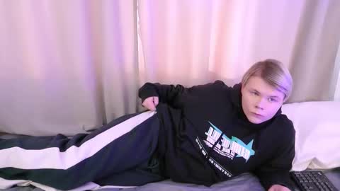 Snapshot of brian_mils chatting on 02-12-26, 11:05 brian_mils online show from 02-12-26, 11:05