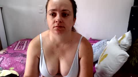 Snapshot of brianabarnes chatting on 06-24-26, 01:54 brianabarnes online show from 06-24-26, 01:54