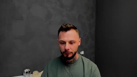 Snapshot of brianhunts chatting on 12-24-24, 09:39 Brian online show from 12-24-24, 09:39
