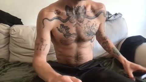 Snapshot of brianmuscle chatting on 04-17-26, 10:29 Brian online show from 04-17-26, 10:29
