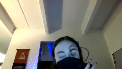Brianna Bills online show from 03-09-25, 01:46