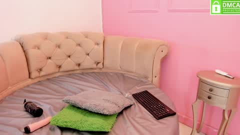 Brianna  online show from 12-31-24, 01:08