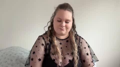 Snapshot of briannakiss21 chatting on 11-04-25, 01:32 Brianna online show from 11-04-25, 01:32