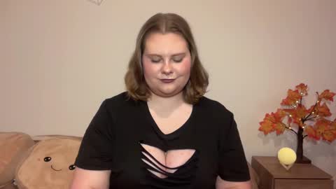 Brianna online show from 11-21-25, 07:51