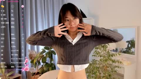 Snapshot of bridgetbottrell chatting on 09-29-25, 03:06 Hanna online show from 09-29-25, 03:06