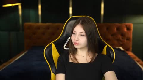 Diamonds Girls online show from 02-12-25, 11:51
