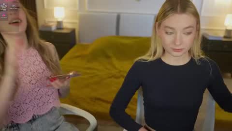 Diamonds Girls online show from 02-19-25, 11:38
