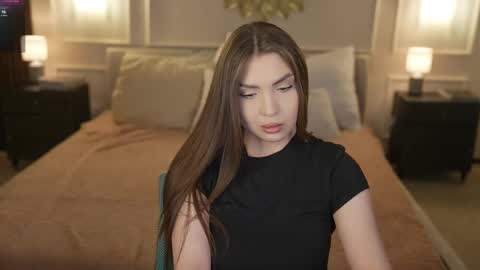 Snapshot of bright_diamonds_054 chatting on 05-15-26, 07:48 Diamonds Girls online show from 05-15-26, 07:48