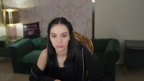 Snapshot of bright_diamonds_054 chatting on 05-27-26, 06:21 Diamonds Girls online show from 05-27-26, 06:21