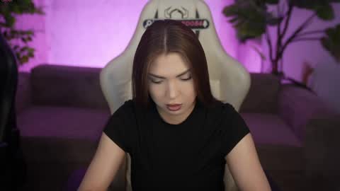 Snapshot of bright_diamonds_054 chatting on 06-04-26, 07:25 Diamonds Girls online show from 06-04-26, 07:25