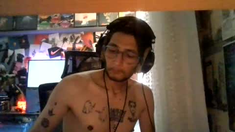 brighteyes3137 online show from 08-08-26, 11:23