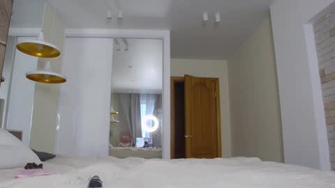Snapshot of brightrays__ chatting on 01-11-25, 05:10 Amina Adelina online show from 01-11-25, 05:10
