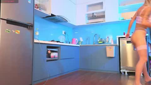 brilliant_barbe online show from 04-15-26, 07:04