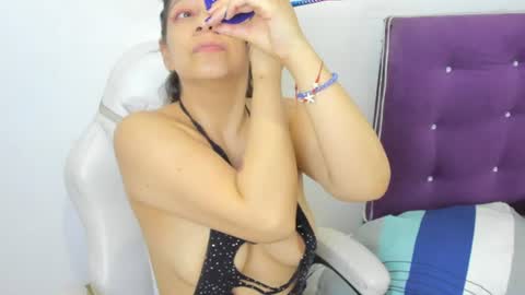 Snapshot of brillit_squirt chatting on 07-05-26, 03:13 brillit_squirt online show from 07-05-26, 03:13
