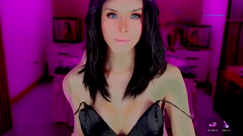 Snapshot of brionatop chatting on 10-30-25, 11:27 brionatop online show from 10-30-25, 11:27