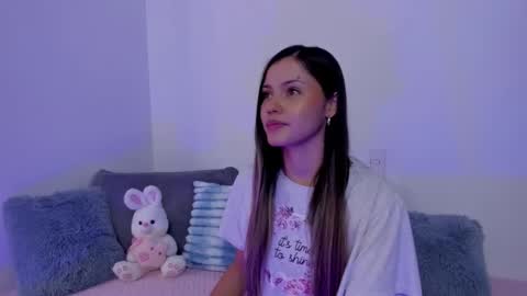 Brisa  online show from 11-14-25, 04:38