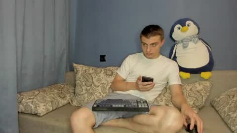 Snapshot of bristlebback chatting on 06-19-26, 02:54 bristlebback online show from 06-19-26, 02:54