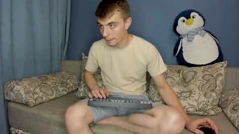 Snapshot of bristlebback chatting on 06-24-26, 05:34 bristlebback online show from 06-24-26, 05:34