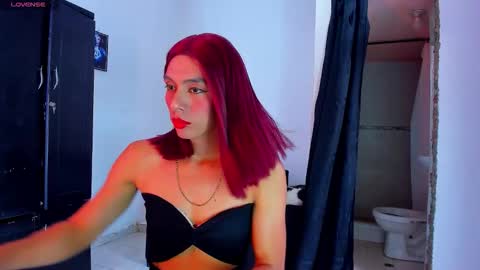 Snapshot of britannylord chatting on 01-18-26, 09:18 britanny lord online show from 01-18-26, 09:18