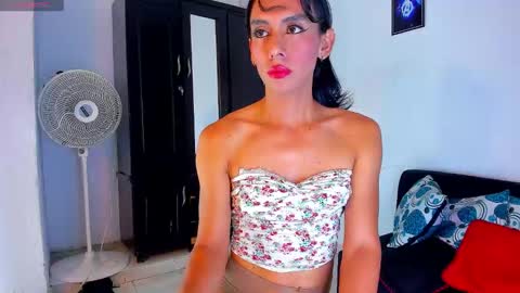 Snapshot of britannylord chatting on 02-04-26, 10:15 britanny lord online show from 02-04-26, 10:15