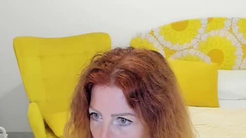 Snapshot of britishmilfpenelope chatting on 10-10-25, 04:22 Penelope online show from 10-10-25, 04:22