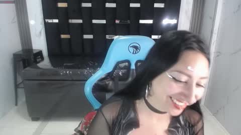 Britney  online show from 10-29-25, 03:25