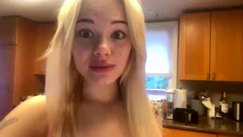 britneycherry08 online show from 05-22-26, 10:48