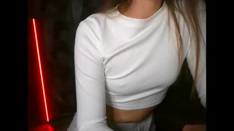 Snapshot of britneykittens chatting on 10-10-25, 04:28 BritneyKittens online show from 10-10-25, 04:28