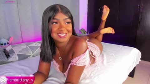 brittany 25 years old  happy as a worm  online show from 04-11-26, 08:40