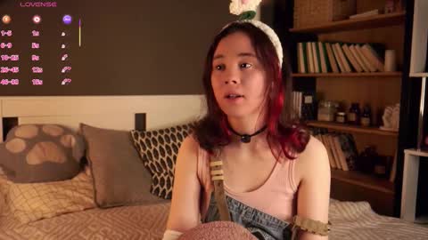 Lina online show from 11-05-25, 11:10