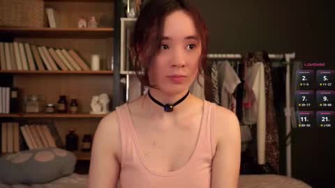 Lina online show from 11-11-25, 11:32