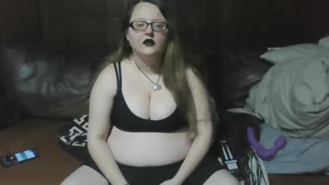 Snapshot of brittney2598 chatting on 01-26-25, 03:17 Brittney online show from 01-26-25, 03:17