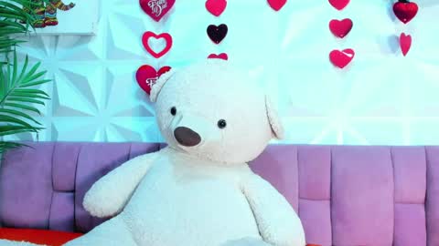 BRIYIT     online show from 03-28-26, 03:28