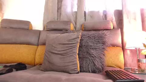 Briyith Gonza online show from 12-13-25, 07:53