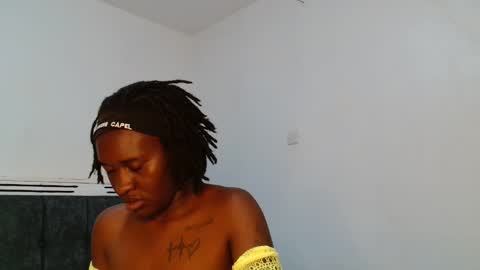 Snapshot of broken_haloo chatting on 02-18-26, 06:31 broken_haloo online show from 02-18-26, 06:31