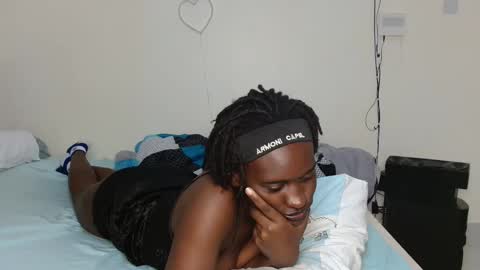 broken_haloo online show from 03-10-26, 06:07