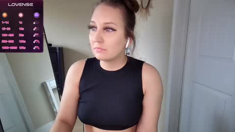 Snapshot of brookebee27 chatting on 12-08-24, 07:43 brookebee online show from 12-08-24, 07:43