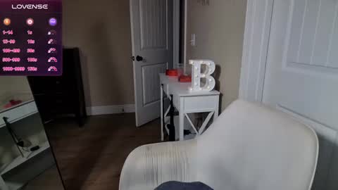 Snapshot of brookebee27 chatting on 12-20-24, 01:03 brookebee online show from 12-20-24, 01:03