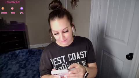 Snapshot of brookebee27 chatting on 02-14-25, 02:39 brookebee online show from 02-14-25, 02:39