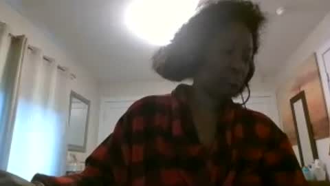 Snapshot of brooklyninfinity chatting on 07-17-26, 03:39 brooklyninfinity online show from 07-17-26, 03:39