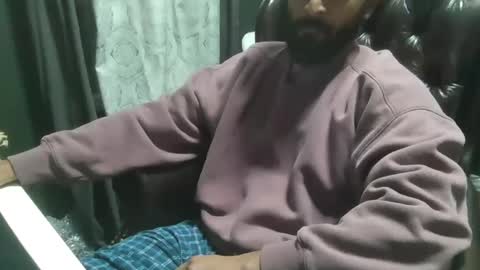 brownbd32 online show from 12-18-24, 11:08