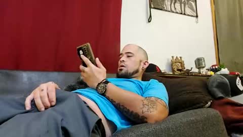 Snapshot of brownboyt chatting on 09-23-25, 12:08 brownboyt online show from 09-23-25, 12:08