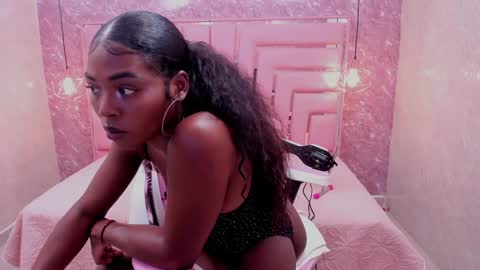 Sara  online show from 01-28-25, 09:19