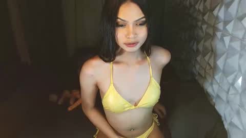 Snapshot of brownsausageroberta chatting on 01-07-25, 07:28 Roberta  GODDESS OF PLEASURE AND SEXUALDESIRE   online show from 01-07-25, 07:28