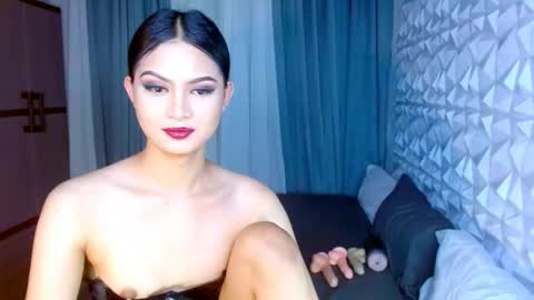 Snapshot of brownsausageroberta chatting on 02-02-25, 08:57 Roberta  GODDESS OF PLEASURE AND SEXUALDESIRE   online show from 02-02-25, 08:57