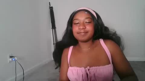 Snapshot of brownsugarcutie3 chatting on 10-17-25, 02:48 Brownsuagrcutie online show from 10-17-25, 02:48