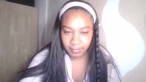 Snapshot of brownsugarcutie3 chatting on 11-16-25, 02:06 Brownsuagrcutie online show from 11-16-25, 02:06